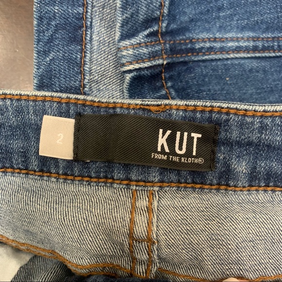 Kut from the Kloth distressed hem jean shorts size 2 - Picture 4 of 6
